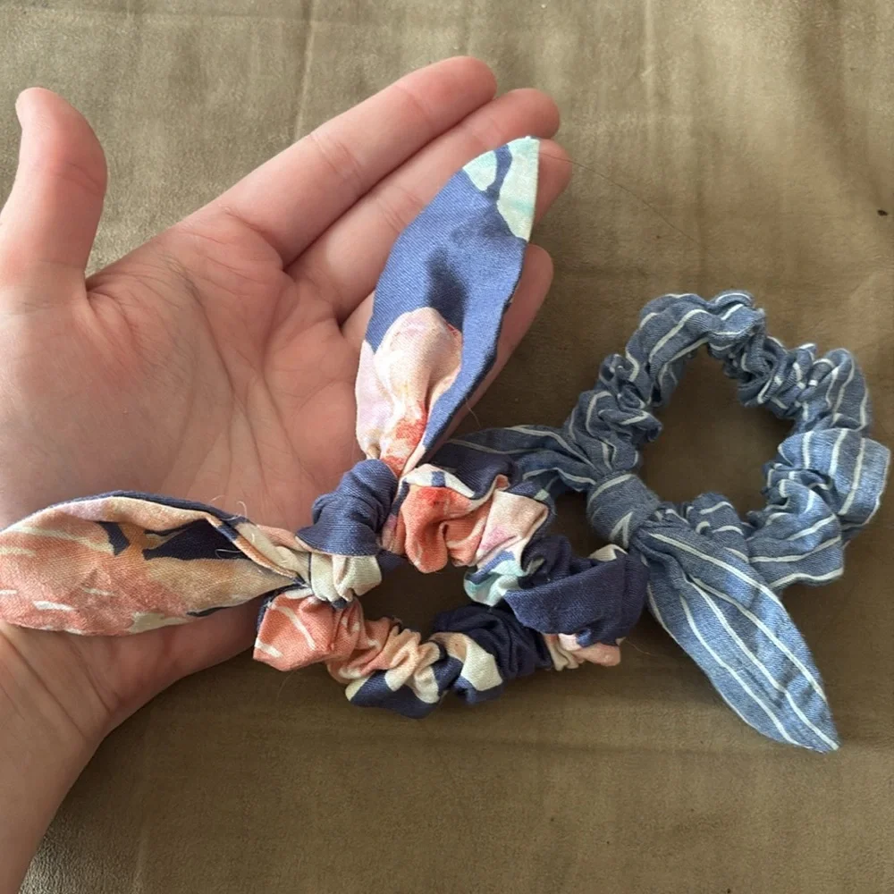 Two bow scrunchies